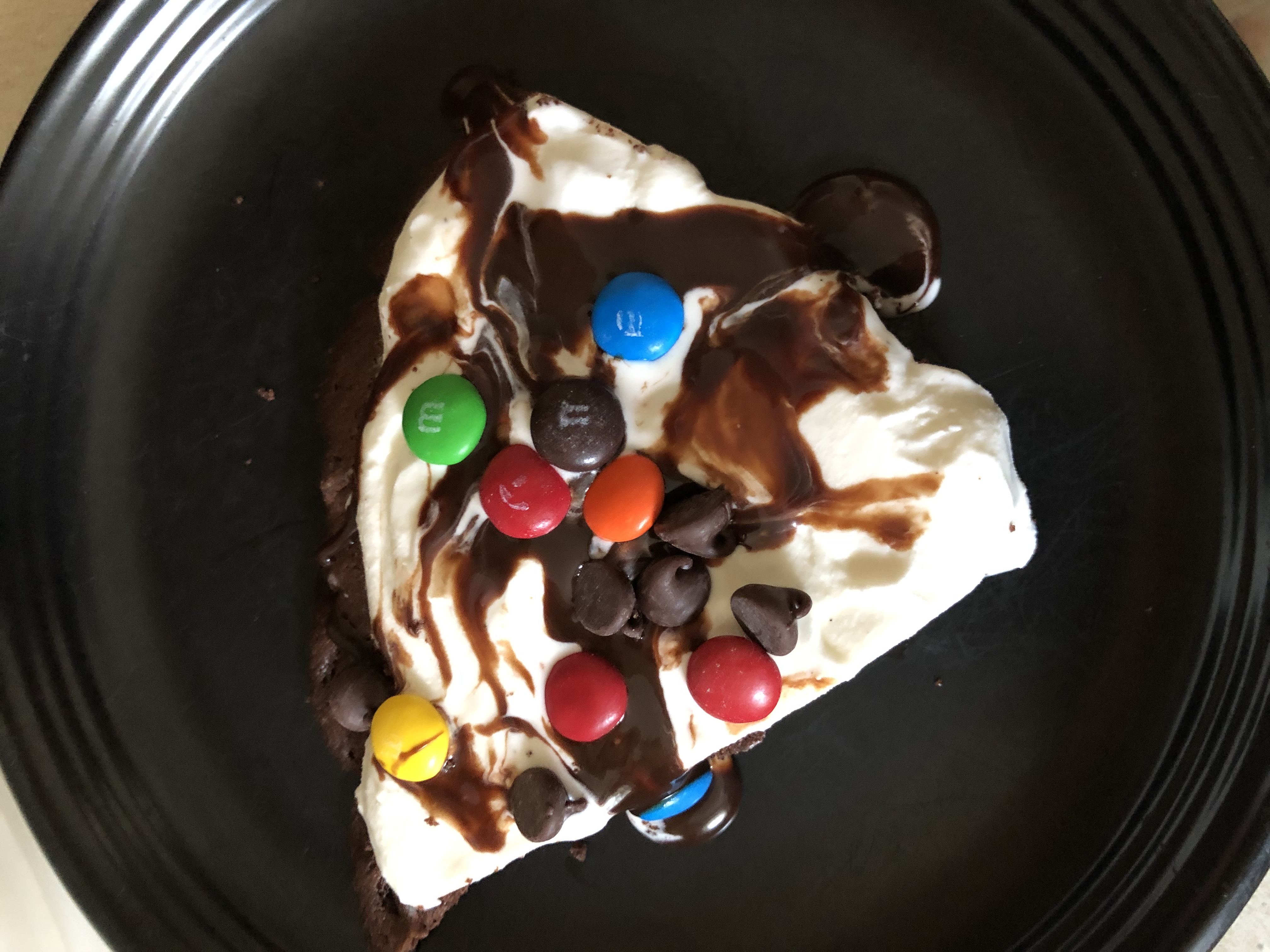 Ice cream pizza with toppings