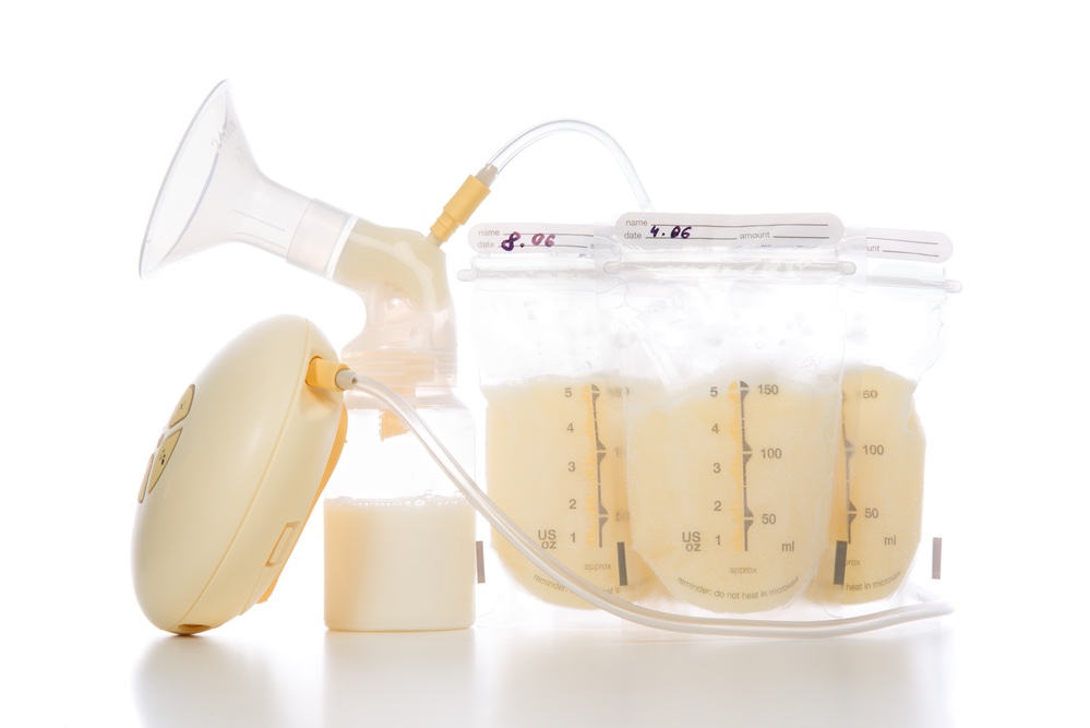 Breast pump and milk storage bags